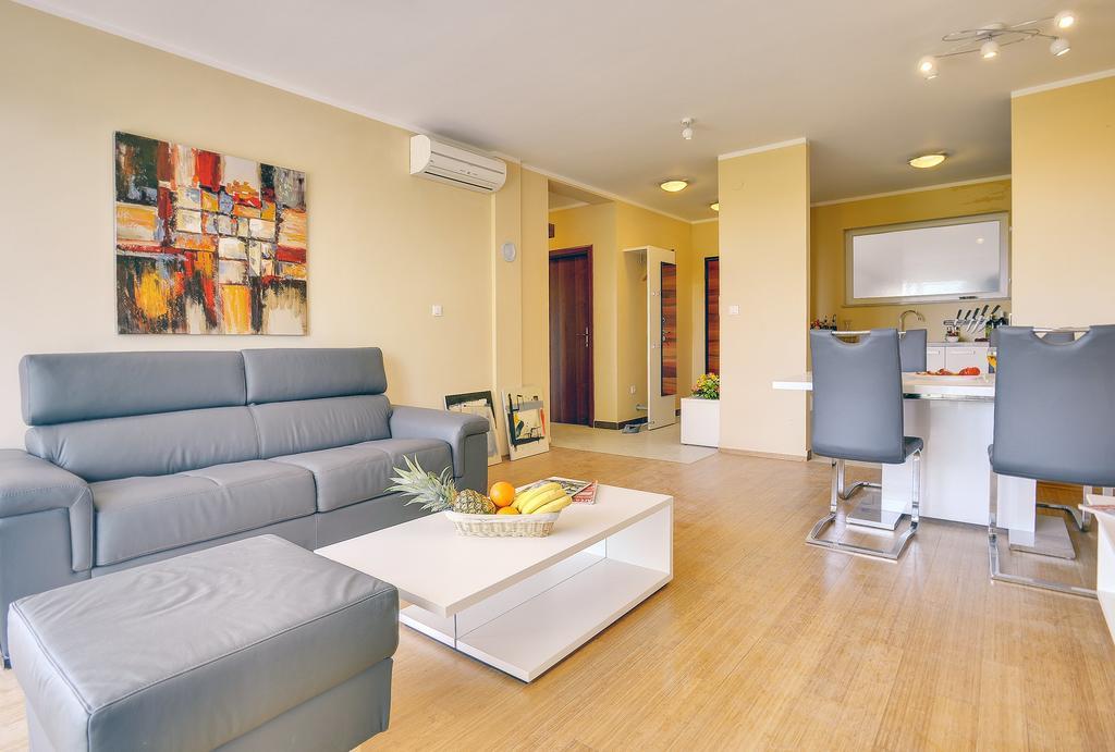 Apartments Vea Pula Exterior photo